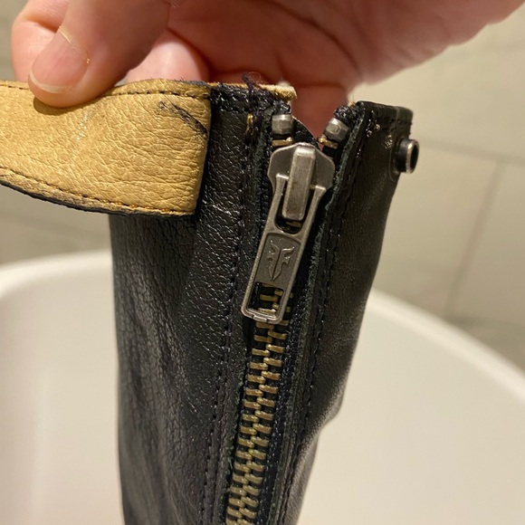 FRYE Melissa Button Back Zip Black Leather Boots Women’s Size 7 - Picture 13 of 17